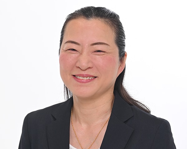 加藤 八重子 氏